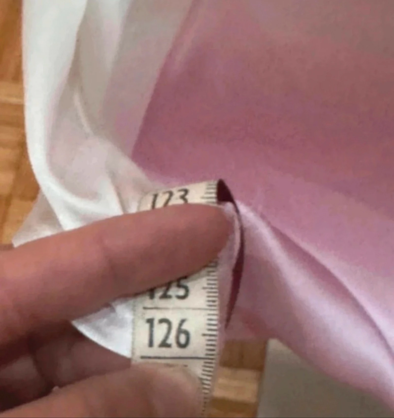Robe satinée dégradée Taille M – photo 4